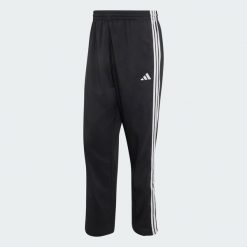Spodnie Essentials 3-Stripes Stanford Lite Woven Tapered Open Hem. Białe spodnie materiałowe męskie Adidas, bez wzorów, z materiału, klasyczne, z standardowym stanem. Za 179.00 zł.