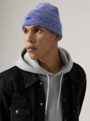 Levi's Czapka beanie "Essential" w kolorze niebieskim rozmiar: onesize. Niebieskie czapki męskie Levi's, bez wzorów, ze splotem, sportowe. Za 84.21 zł.