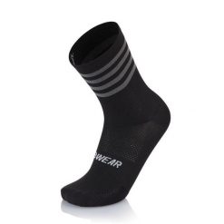 Skarpetki Mb Wear Night H15. Białe skarpetki męskie MB WEAR, bez wzorów, z elastanu. Za 135.50 zł.