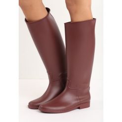 Purpurowe Kalosze Skye. Fioletowe kalosze damskie Born2be, bez wzorów, przed kolano. Za 39.99 zł.