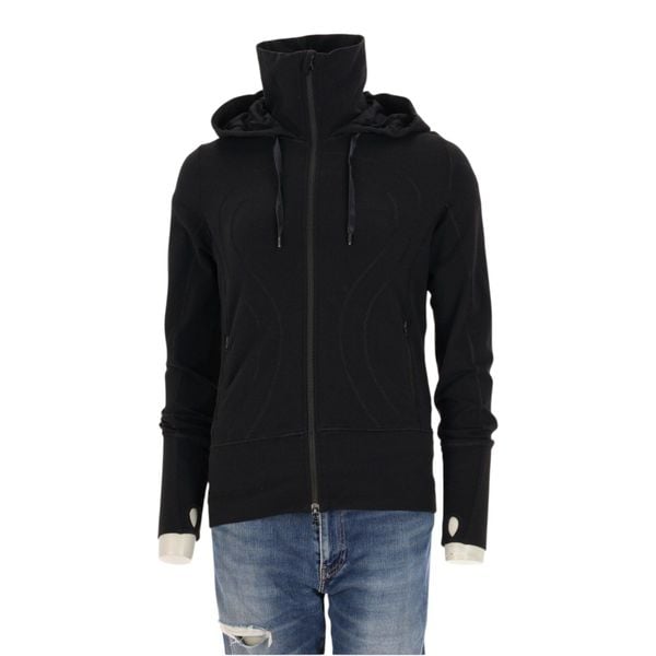 Second life - Bluza damska z kapturem - Stan bardzo dobry. Czarne bluzy sportowe damskie LULULEMON, l, bez wzorów, z materiału, bez ramiączek, z kapturem. Za 212.96 zł.