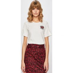 Silvian Heach - Top. Białe topy damskie Silvian Heach, l, z aplikacjami, z bawełny, bez kołnierzyka. W wyprzedaży za 169.90 zł.