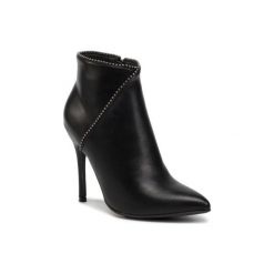 Botki DeeZee WS35318-01. Botki damskie DeeZee, bez obcasa, bez zapięcia. Za 129.99 zł.