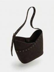 Torebka hobo z imitacji skóry z ozdobnymi ćwiekami - brązowy. Brązowe torebki klasyczne damskie Sinsay, bez wzorów, ze skóry, bez dodatków. Za 49.99 zł.