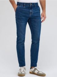 Jeansy chino slim fit - granatowy. Niebieskie jeansy męskie Sinsay. W wyprzedaży za 37.99 zł.