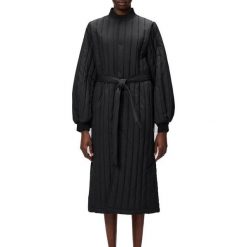 Kurtka RAINS BANJA LINER W COAT T1 Czarny. Czarne kurtki męskie Rains, m, bez wzorów, z tkaniny, bez kaptura. Za 782.14 zł.