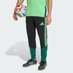 Spodnie treningowe Mexico 26 Tiro. Czarne spodnie materiałowe męskie Adidas, bez wzorów, sportowe. Za 279.00 zł.