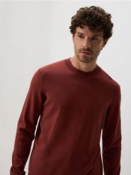 Wiskozowy sweter - intenstywna czerwień. Czerwone swetry męskie Reserved, l, bez wzorów, z wiskozy, bez kołnierzyka. Za 119.99 zł.