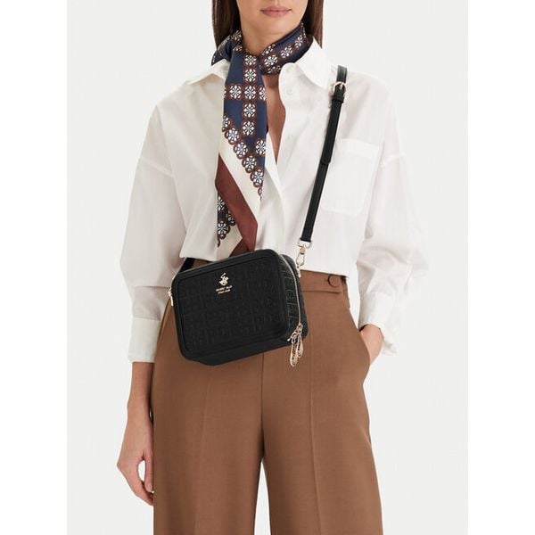 Torebka Beverly Hills Polo Club. Czarne listonoszki damskie Beverly Hills Polo Club, bez wzorów, bez dodatków. Za 249.99 zł.