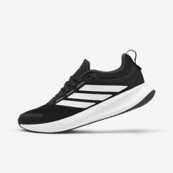 Buty do biegania męskie ADIDAS Runblaze. Czarne obuwie do biegania damskie Adidas. W wyprzedaży za 199.99 zł.