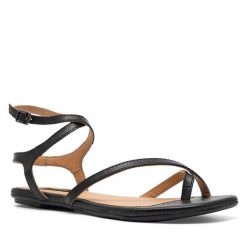 Sandały GINO ROSSI. Czarne sandały damskie Gino Rossi, bez wzorów, bez obcasa, na płaskiej podeszwie. Za 229.99 zł.