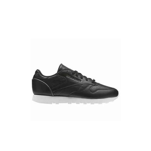 Buty do chodzenia damskie Reebok CL Lthr. Czarne buty sportowe na co dzień damskie Reebok, bez wzorów, z materiału, trekkingowe. Za 374.00 zł.