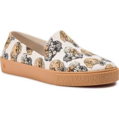 Lordsy MELISSA - Ground III Ad 32604 Beige/Beige 50416. Brązowe mokasyny damskie Melissa, z tworzywa sztucznego. W wyprzedaży za 239.00 zł.