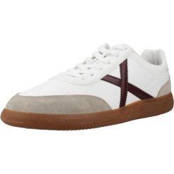 Buty MUNICH RUMBA 19 Biały. Białe buty trekkingowe męskie munich, ze skóry, bez zapięcia, trekkingowe. Za 296.99 zł.