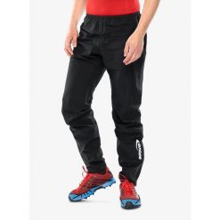 Spodnie do biegania Inov-8 Stormshell Pant. Czarne spodnie materiałowe damskie Inov-8, bez wzorów, sportowe. Za 529.99 zł.