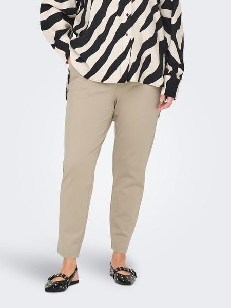 ONLY Carmakoma Spodnie w kolorze beżowym rozmiar: 42/L32. Brązowe spodnie materiałowe damskie Only Carmakoma, bez wzorów, z materiału. Za 114.44 zł.