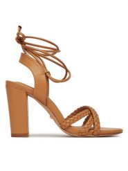 DeeZee Sandały 7A194-4C Brązowy. Brązowe sandały damskie DeeZee, bez wzorów, ze skóry, bez obcasa, na słupku. Za 139.99 zł.