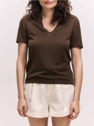 Sweter polo - brązowy. Brązowe swetry klasyczne damskie Reserved, l, z dzianiny, bez kołnierzyka. Za 139.99 zł.