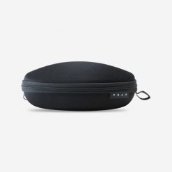 Sztywne etui na okulary Quechua Case 560. Czarne okulary przeciwsłoneczne męskie QUECHUA, z materiału. Za 19.99 zł.