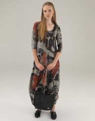 Sukienka maxi z nadrukiem. Brązowe sukienki damskie Unisono, l, bez wzorów, z dzianiny, bez kołnierzyka, bez ramiączek, maxi. Za 179.00 zł.