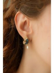 Pierres delicates Pozłacane kolczyki-wkrętki z labradorytami rozmiar: onesize. Niebieskie kolczyki damskie Pierres delicates, z labradorytem, pozłacane. Za 82.83 zł.