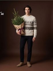 Sweter z motywem świątecznym - beżowy. Brązowe swetry męskie Sinsay, l, bez wzorów, bez kołnierzyka. Za 69.99 zł.