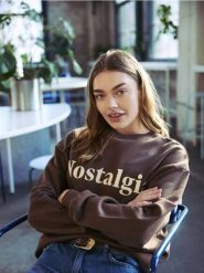 Bawełniana bluza z haftem - brązowy. Brązowe bluzy bez kaptura damskie Reserved, l, z bawełny. W wyprzedaży za 79.99 zł.