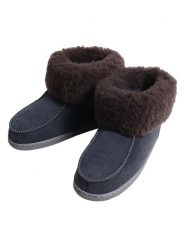 Kaiser Naturfellprodukte H&L Kapcie wełniane "Oslo" w kolorze antracytowym rozmiar: 43. Czarne kapcie damskie Kaiser Naturfellprodukte H&L, z wełny. Za 176.08 zł.