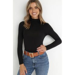 Czarny Golf Dere. Czarne golfy damskie Born2be, xs, z aplikacjami, bez ramiączek. Za 14.99 zł.