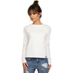 Bluzka w kolorze kremowym. Białe bluzki damskie Be Wear, l, bez wzorów, bez kołnierzyka, bez ramiączek. Za 109.95 zł.