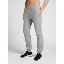 Damskie spodnie dresowe Hummel GG 12. Szare spodnie sportowe damskie HUMMEL, s, z bawełny, do biegania. Za 149.50 zł.