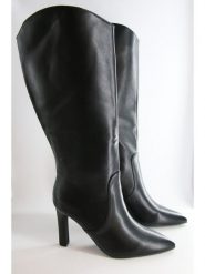 Bellucci Kozaki w kolorze czarnym rozmiar: 40. Czarne kozaki damskie Bellucci, bez obcasa, na szpilce. Za 165.99 zł.