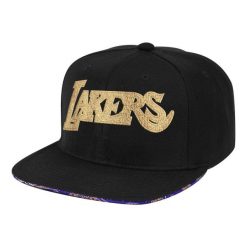Czapka z daszkiem bejsbolówka Mitchell & Ness NBA Los Angeles Lakers. Czarne czapki męskie Mitchell & Ness, bez wzorów, sportowe. Za 109.00 zł.