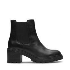 Botki Geox. Czarne botki damskie Geox, bez obcasa, na słupku, bez zapięcia. Za 439.99 zł.