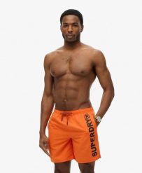 Superdry Kąpielówki Sport Graphic 17 cali – Luźny krój. Brązowe kąpielówki męskie Superdry., s, bez wzorów, z materiału. Za 214.70 zł.