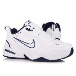 Buty męskie terningowe Nike MONARCH IV. Białe buty fitness męskie Nike, na fitness i siłownię. Za 329.00 zł.