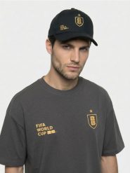 Czapka z haftem FIFA World Cup - czarny. Czarne czapki męskie Sinsay, bez wzorów. Za 25.99 zł.