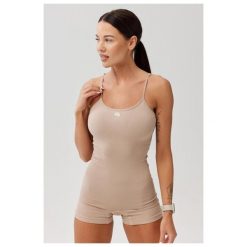 Damski kombinezon sportowy fitness Rough Radical Solo. Brązowe kombinezony damskie ROUGH RADICAL, bez wzorów, sportowe, bez kołnierzyka, bez ramiączek. Za 179.90 zł.