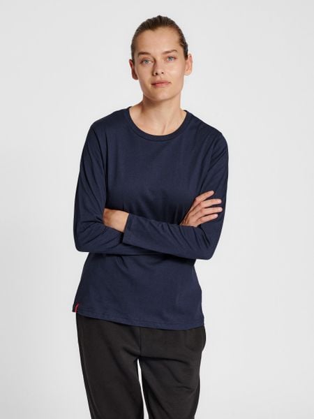 Damska koszulka z długim rękawem Hummel Red Basic. Niebieskie bluzki sportowe damskie HUMMEL, l, z bawełny, bez kołnierzyka, bez ramiączek. Za 118.00 zł.