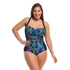 Strój pływacki jednoczęściowy damski Funkita Ruched One Piece. Niebieskie stroje jednoczęściowe damskie FUNKITA, xs, bez wzorów. Za 399.99 zł.