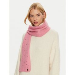 Szal Guess. Czerwone szaliki i kominy damskie Guess, z aplikacjami. Za 299.99 zł.