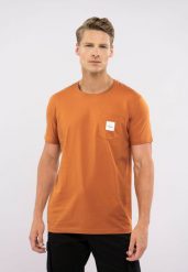 T-shirt z kieszonką, Comfort Fit, T-POKI. Brązowe t-shirty męskie Volcano, l, z aplikacjami, z bawełny, bez kołnierzyka. Za 69.99 zł.