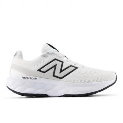 Buty do biegania damskie New Balance Fresh Foam 520 V9. Białe obuwie do biegania damskie New Balance. Za 339.40 zł.