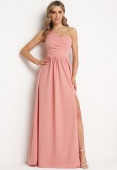 Różowa Elegancka Rozkloszowana Sukienka na Jedno Ramię Wistlia. Czerwone sukienki damskie Born2be, na imprezę, l, bez wzorów, eleganckie, z asymetrycznym kołnierzem, bez ramiączek, maxi, asymetryczne. W wyprzedaży za 119.99 zł.