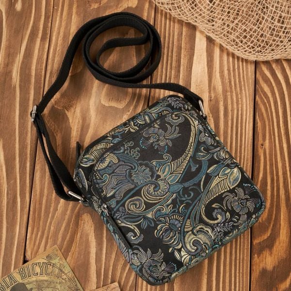 Portfel damski skórzany T-09-G i listonoszka damska na ramię T-63-G zestaw prezentowy dla niej Paolo Peruzzi ZUP-111-G. Portfele damskie bez wzorów, z materiału. Za 229.00 zł.