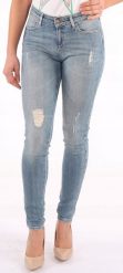WRANGLER SKINNY DAMSKIE SPODNIE JEANSOWE ALL SHE WANTS W28KCZ99J. Spodnie materiałowe damskie Wrangler, bez wzorów, z jeansu. W wyprzedaży za 89.99 zł.