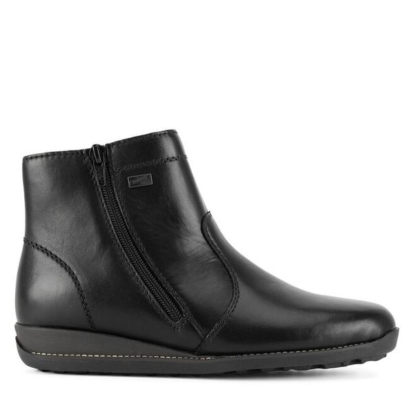 Botki Rieker. Czarne botki damskie Rieker, bez obcasa, na płaskiej podeszwie, bez zapięcia. Za 314.99 zł.