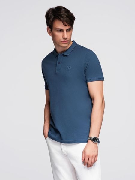 Jednokolorowa koszulka polo męska BASIC z dzianiny pique - ciemnoniebieska V13 - Rozmiar: XXL. Niebieskie koszulki polo męskie Ombre Clothing, m, z aplikacjami, z bawełny, bez ramiączek. W wyprzedaży za 79.99 zł.