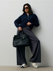 Spodnie wide leg z domieszką wiskozy - szary. Szare spodnie sportowe damskie Sinsay, l, z wiskozy. Za 49.99 zł.