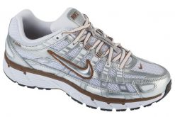 Buty sportowe Sneakersy damskie, W P-6000. Białe buty sportowe na co dzień damskie Nike, bez wzorów, z materiału, trekkingowe. Za 429.99 zł.